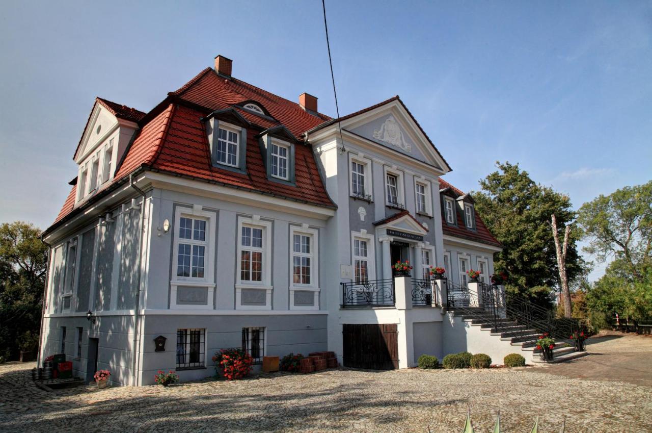 Palac W Badzowie Polkwitz Exterior foto